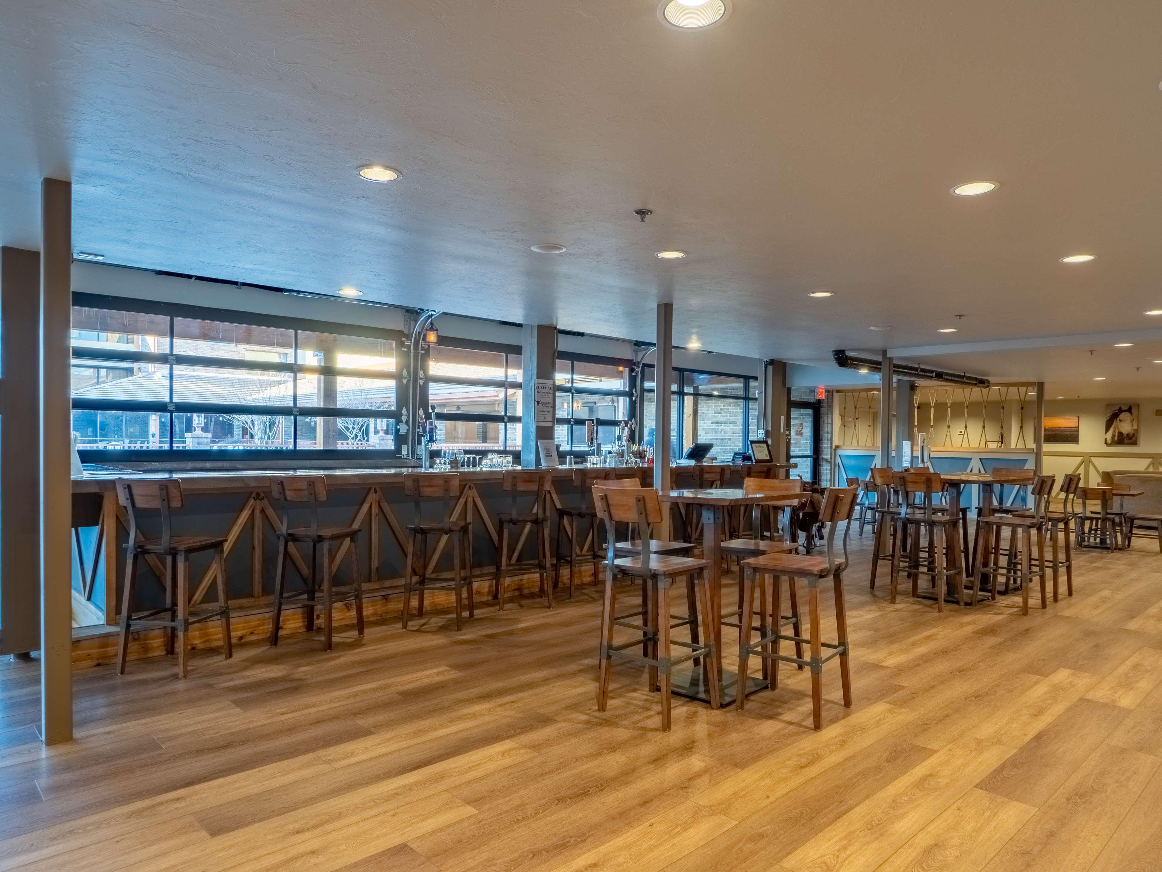 Best Western Plus Saddleback Inn And Conference Center Oklahoma City Exteriör bild